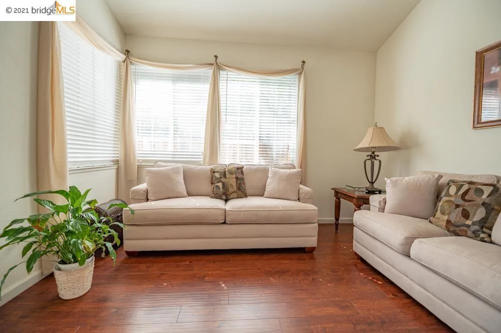 1701 Mt.Silliman Way Antioch, CA 94531