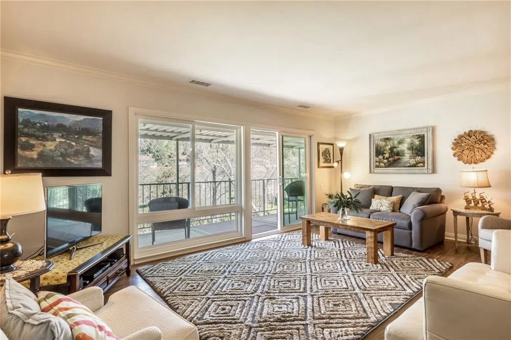 928 Ave Majorca #O Laguna Woods, CA 92637