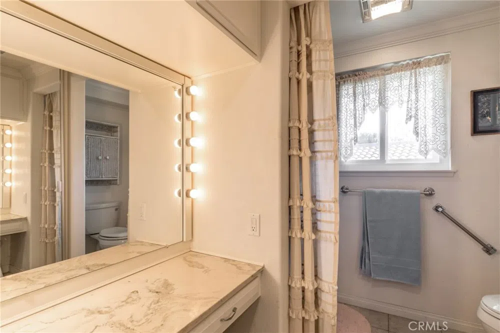 928 Ave Majorca #O Laguna Woods, CA 92637