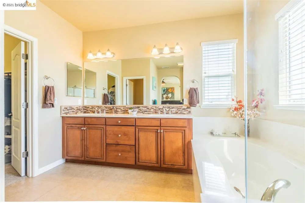 5600 Monaghan Way Antioch, CA 94531