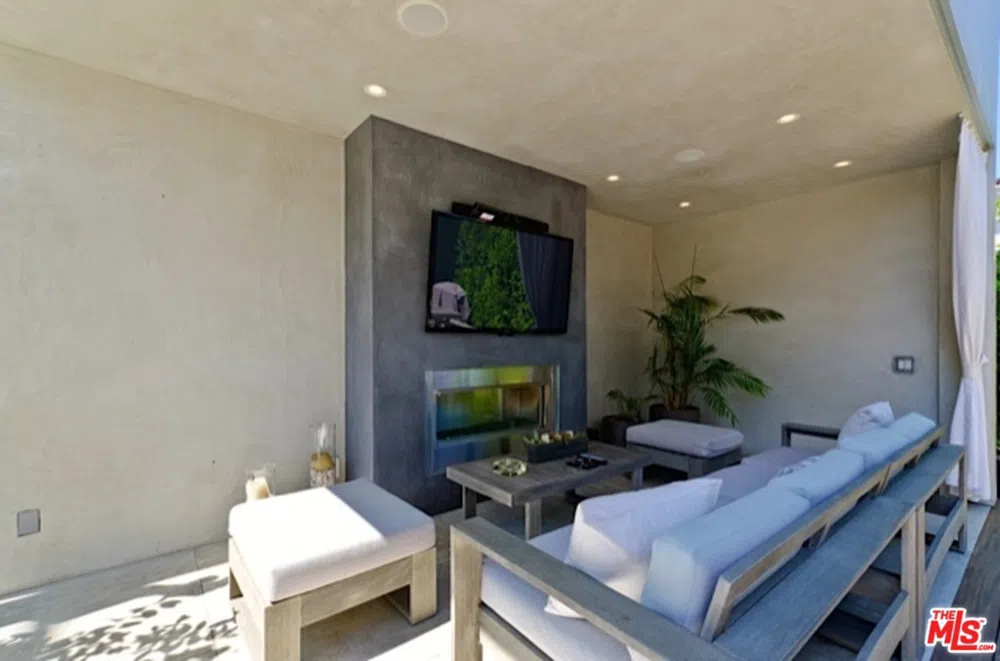 307 S Sycamore Avenue Los Angeles, CA 90036