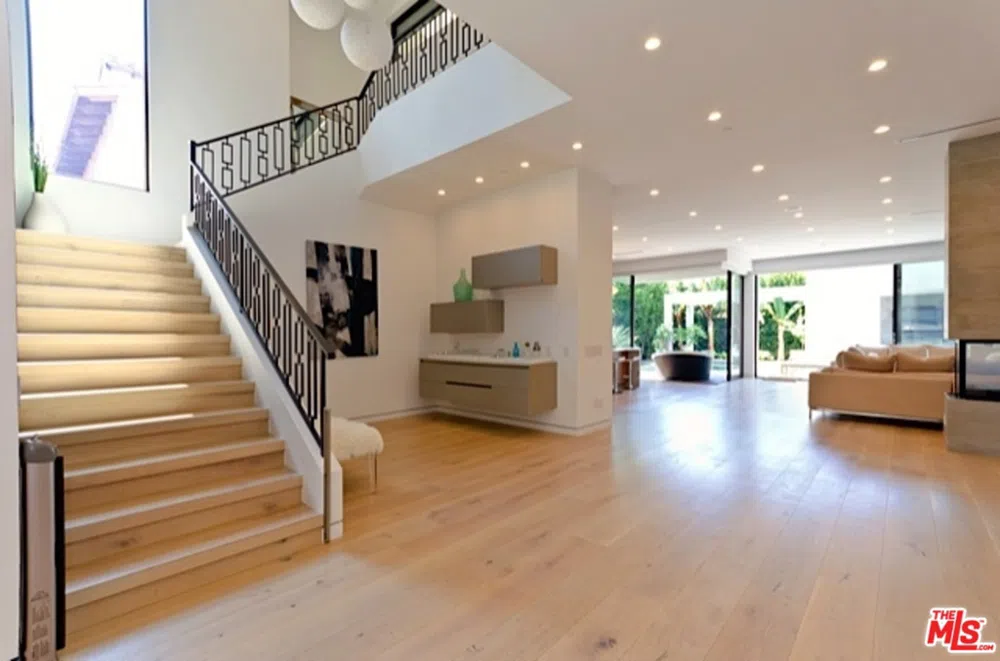 307 S Sycamore Avenue Los Angeles, CA 90036