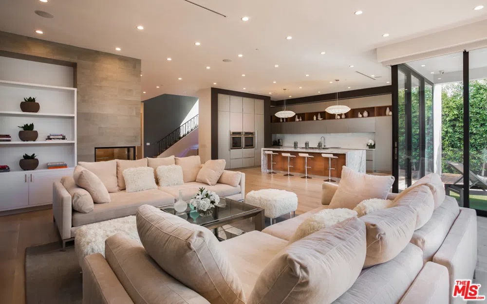 307 S Sycamore Avenue Los Angeles, CA 90036