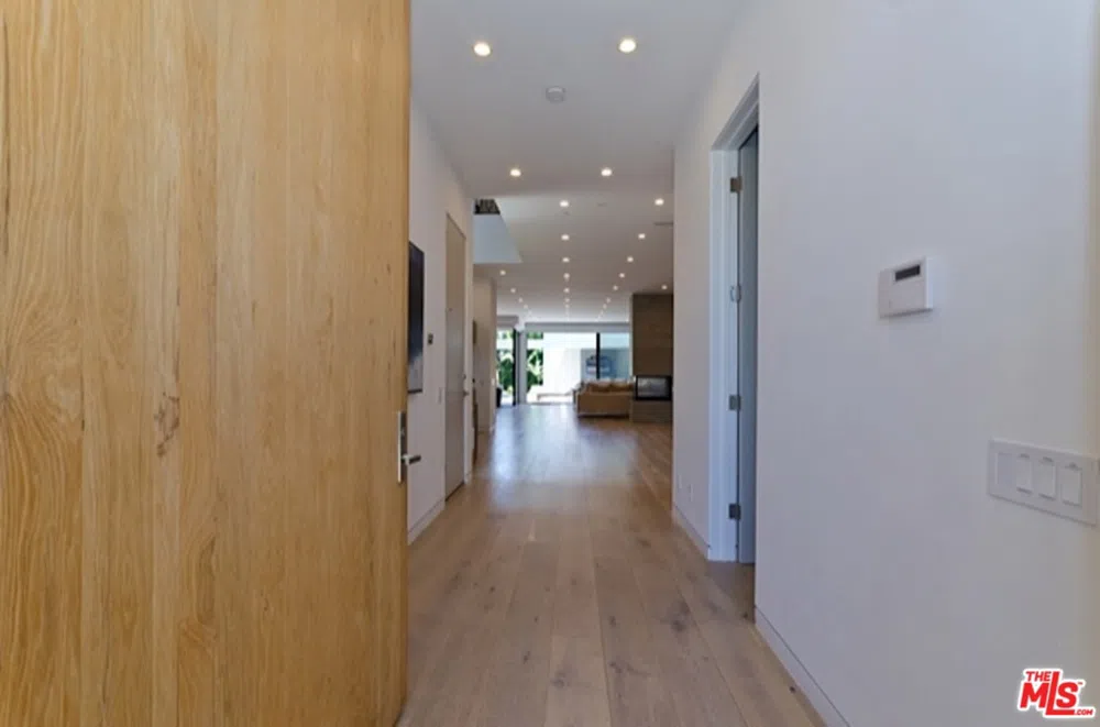 307 S Sycamore Avenue Los Angeles, CA 90036