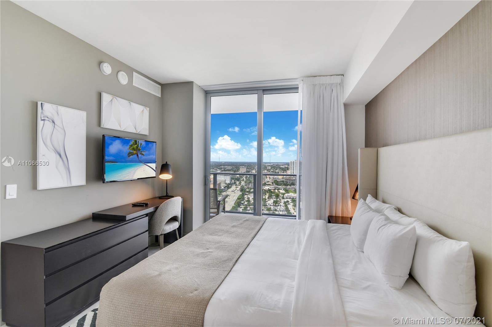 4010 S Ocean Dr #R703 Hollywood, FL 33019