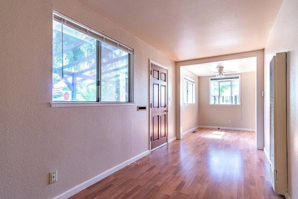 358 6th Street Gilroy, CA 95020