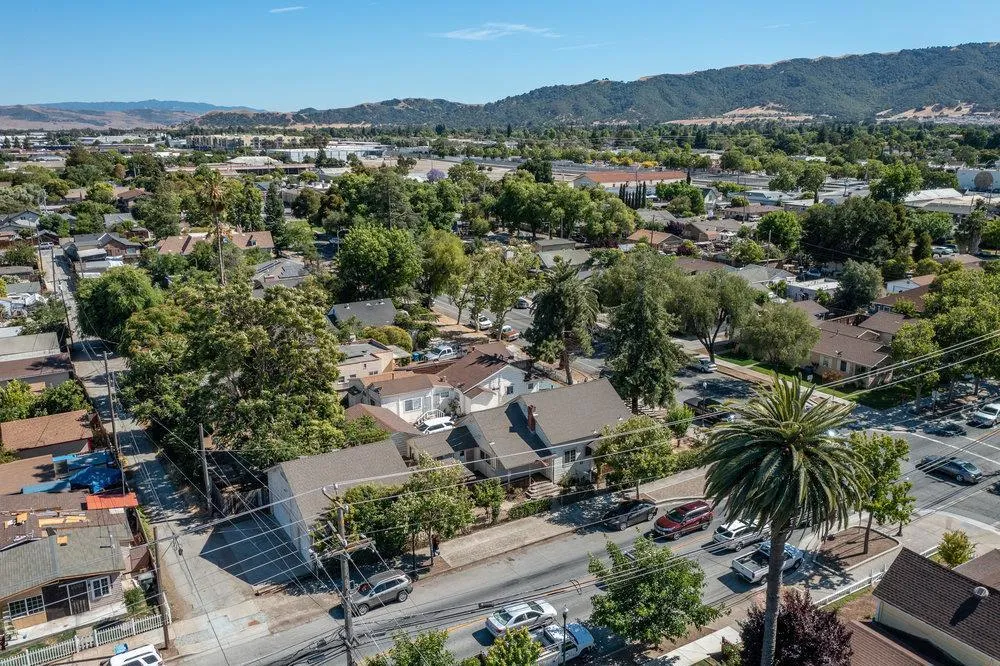 358 6th Street Gilroy, CA 95020