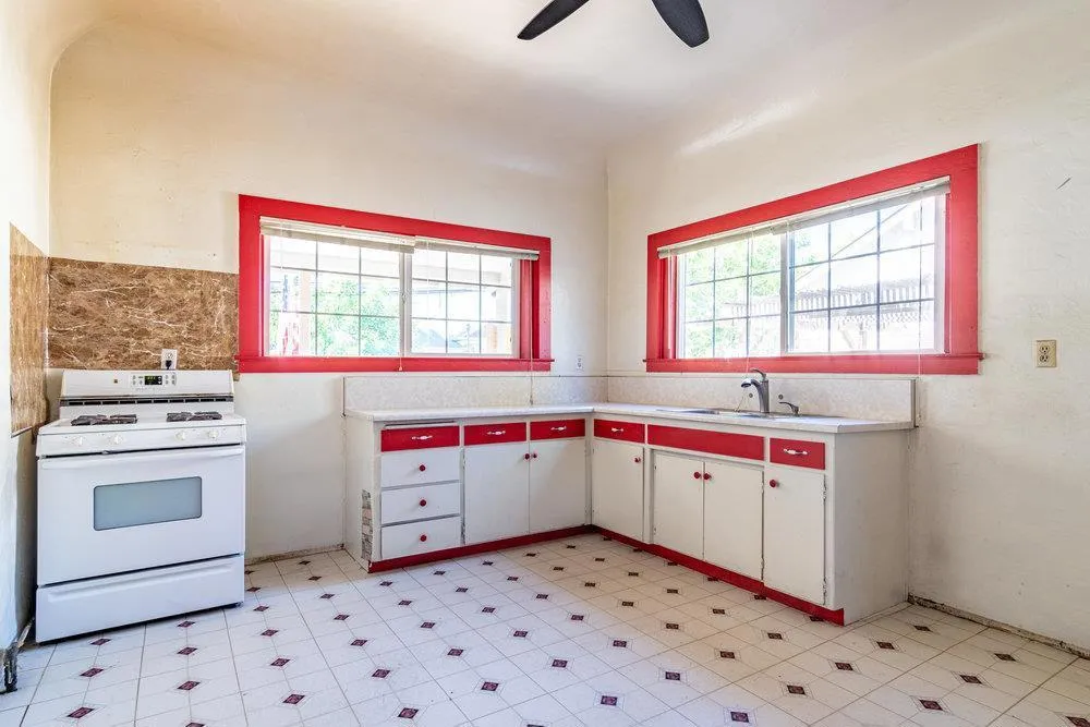 358 6th Street Gilroy, CA 95020