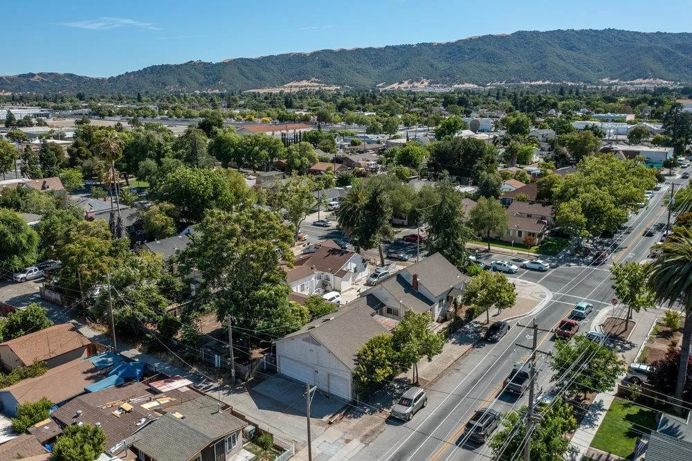 358 6th Street Gilroy, CA 95020