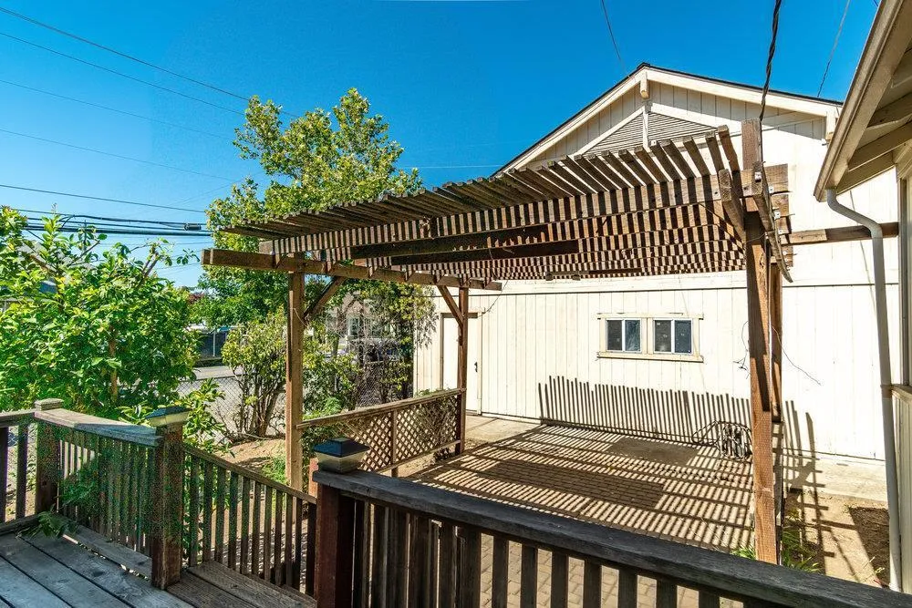 358 6th Street Gilroy, CA 95020