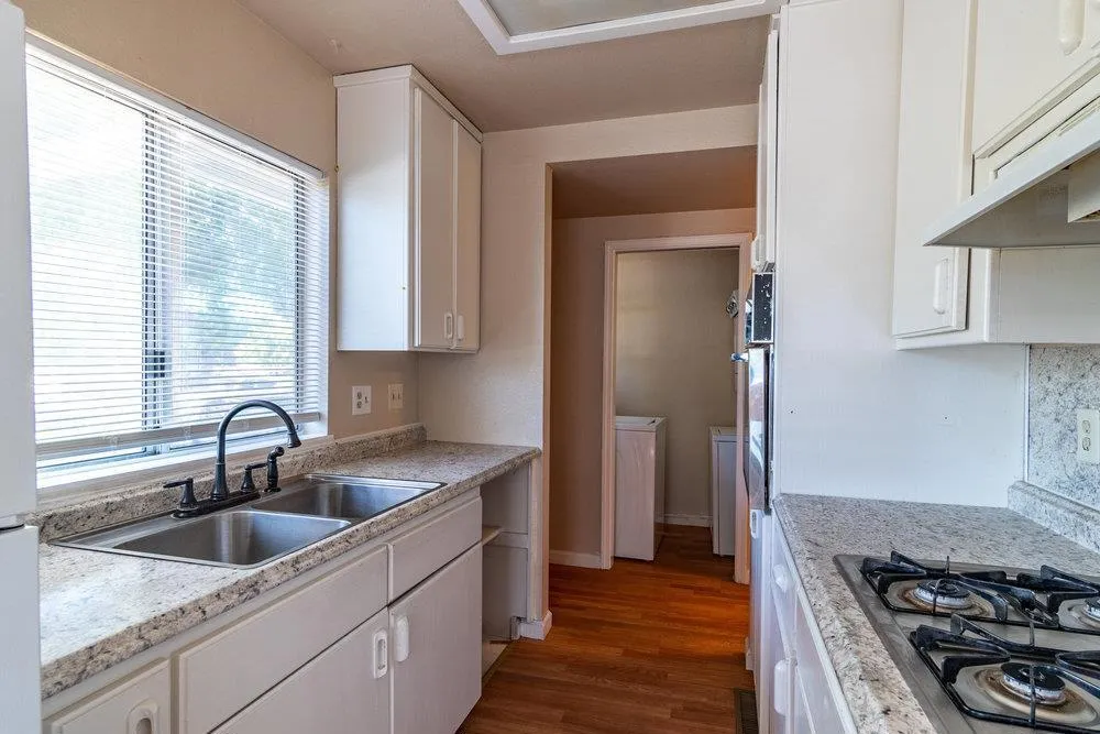 358 6th Street Gilroy, CA 95020