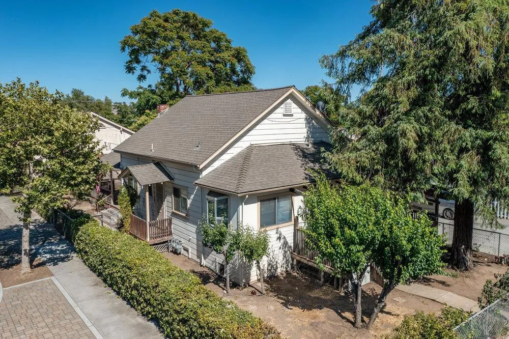 358 6th Street Gilroy, CA 95020