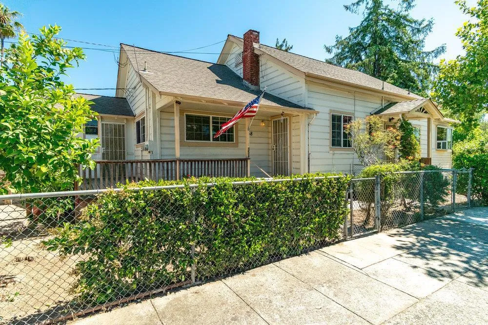 358 6th Street Gilroy, CA 95020