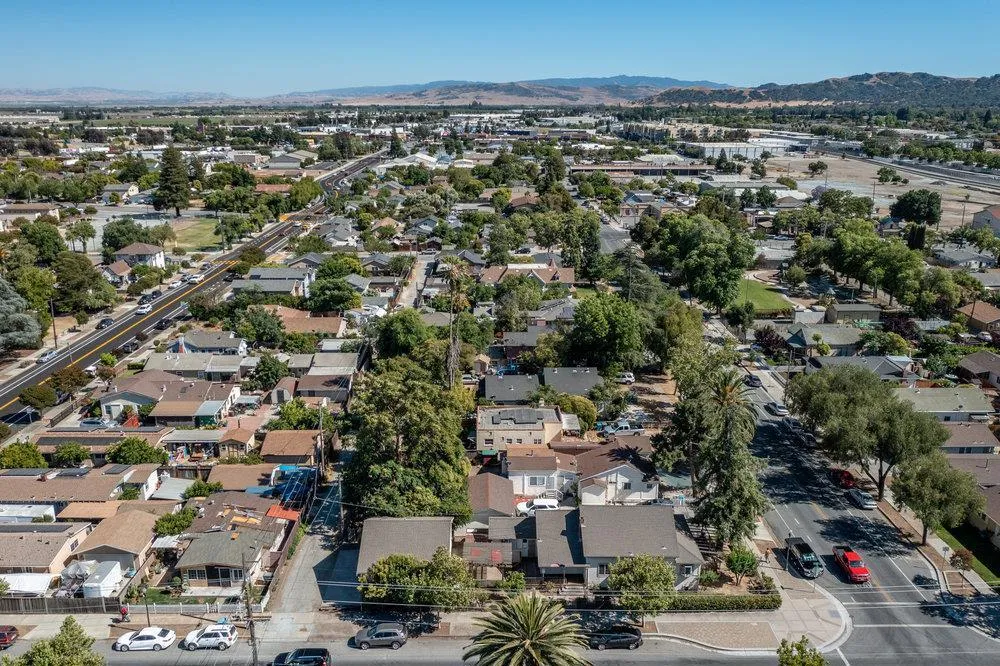 358 6th Street Gilroy, CA 95020