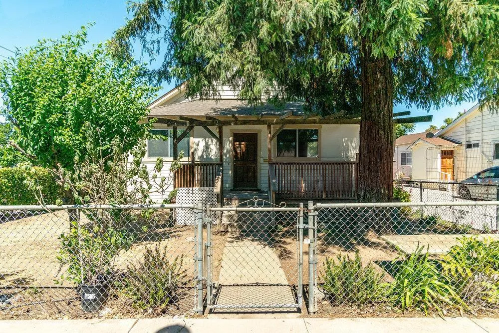 358 6th Street Gilroy, CA 95020