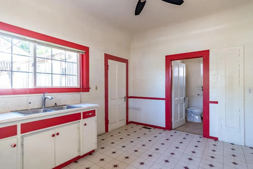 358 6th Street Gilroy, CA 95020