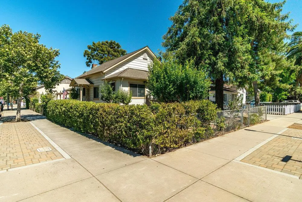 358 6th Street Gilroy, CA 95020
