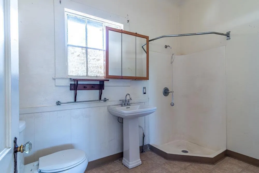 358 6th Street Gilroy, CA 95020