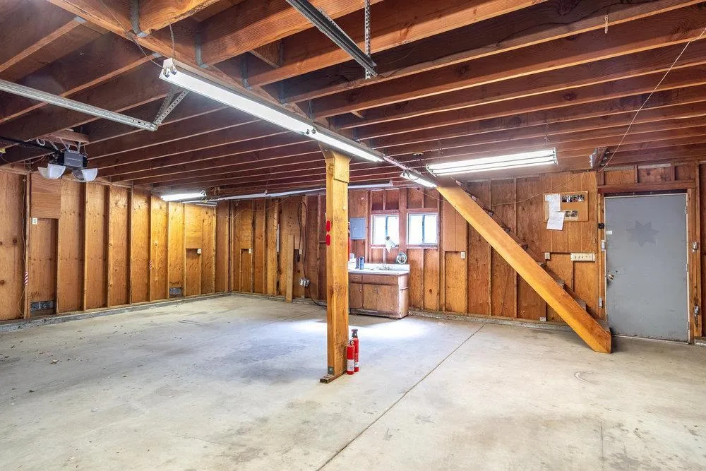 358 6th Street Gilroy, CA 95020