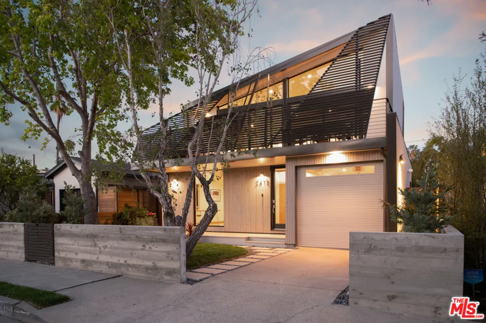 2412 Bryan Avenue Venice, CA 90291