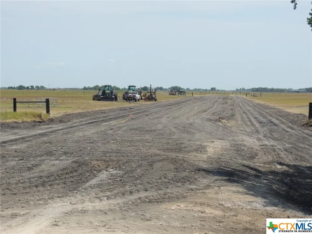 37 Jaseton Path Port Lavaca, TX 77979