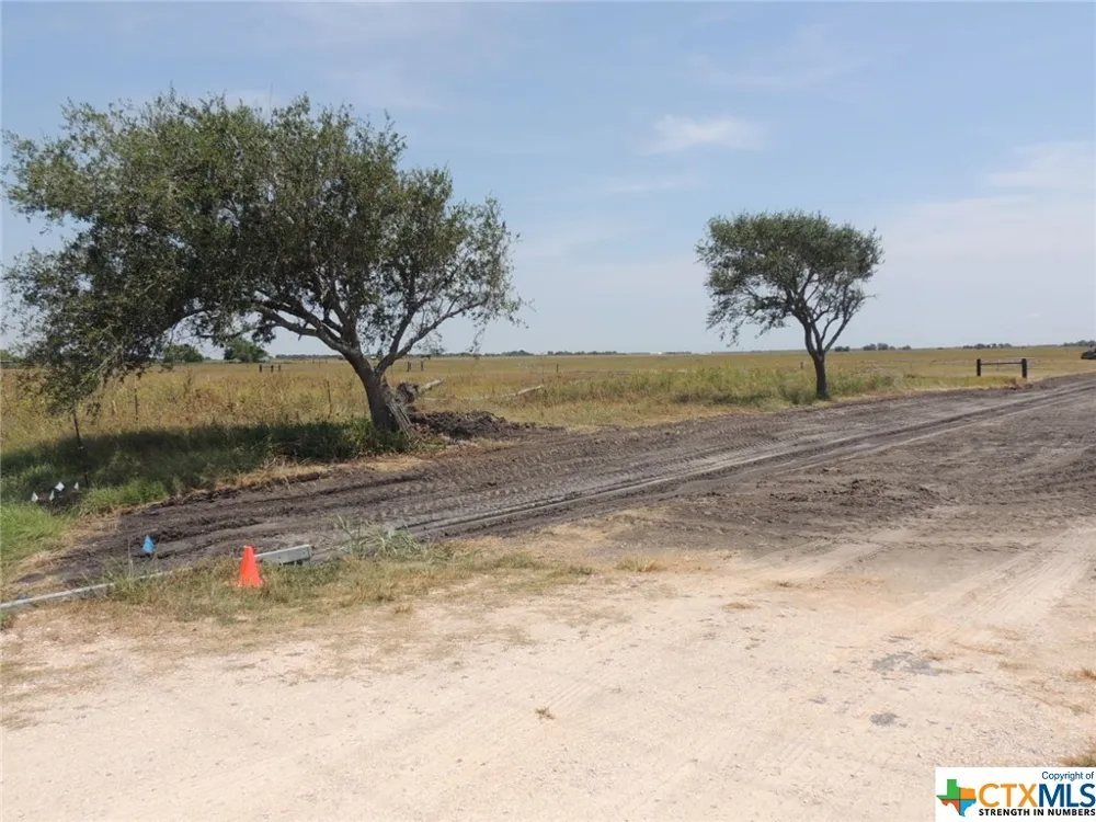 28 Jaseton Path Port Lavaca, TX 77979