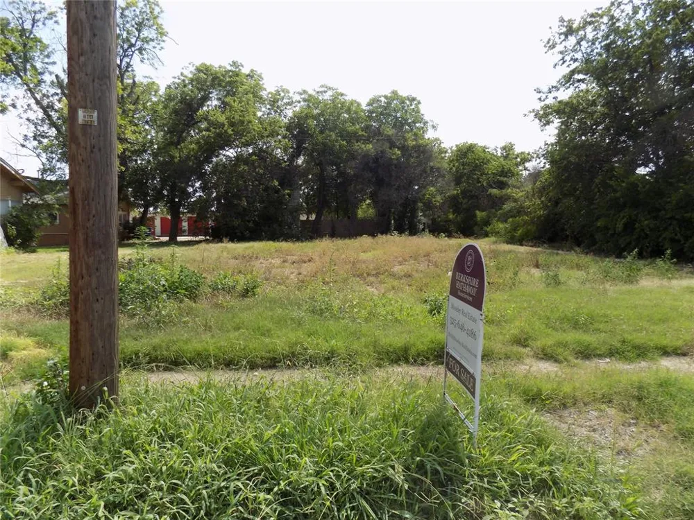 1309 1st Street Brownwood, TX 76801