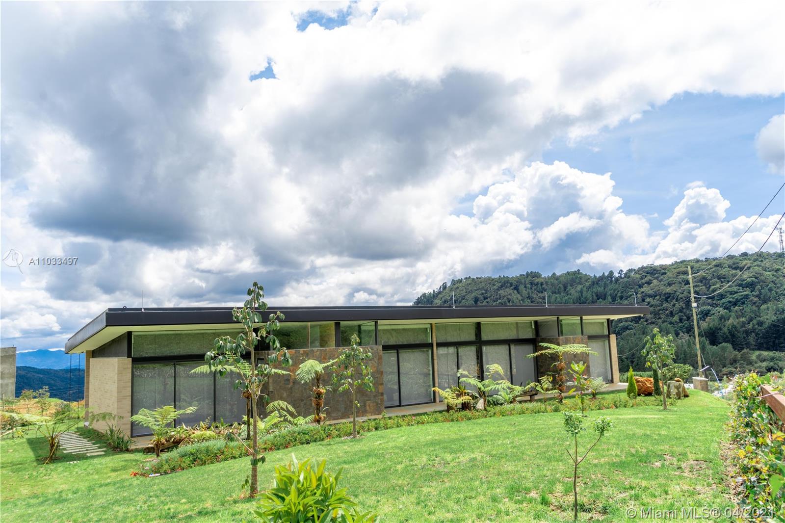 4 CALLE 23, ALTO DE LAS PALMAS, ANTIOQUIA 