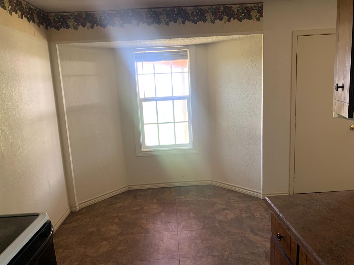 4209 Ridgeway Plainview, TX 79072