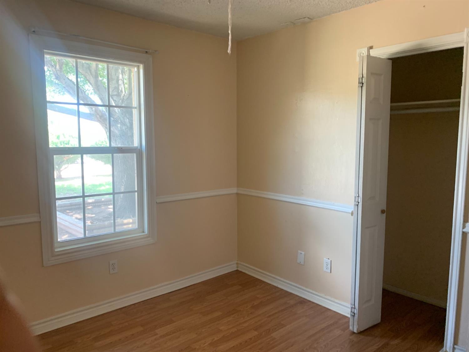 4209 Ridgeway Plainview, TX 79072