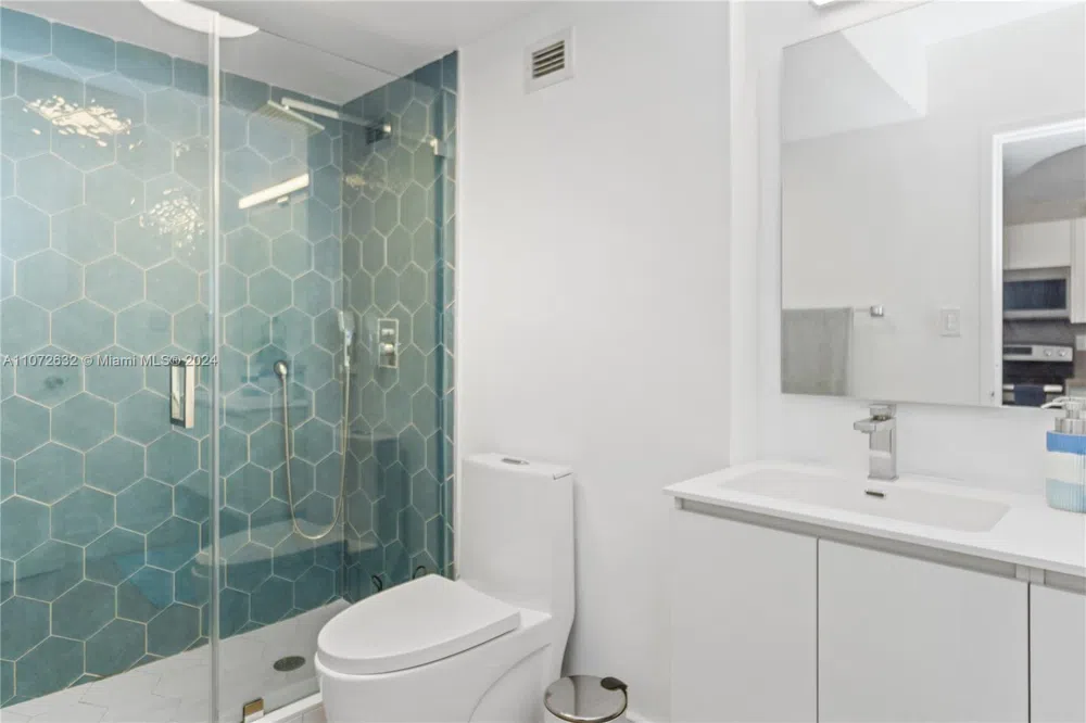 100 Lincoln Rd #1627 Miami Beach, FL 33139