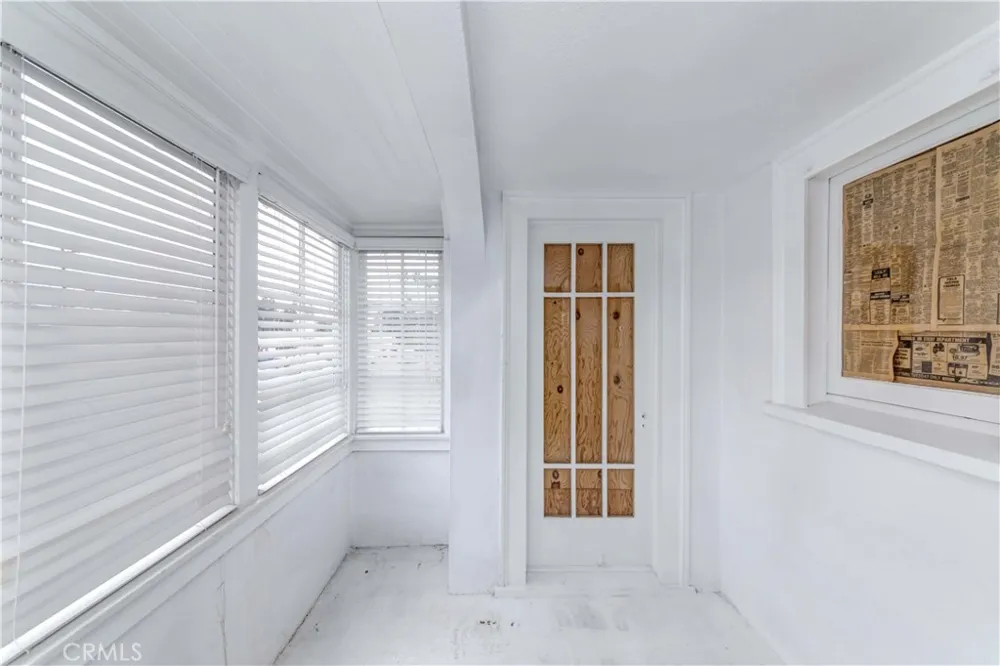1308 S Van Ness Avenue Los Angeles, CA 90019