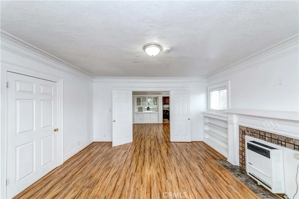 1308 S Van Ness Avenue Los Angeles, CA 90019