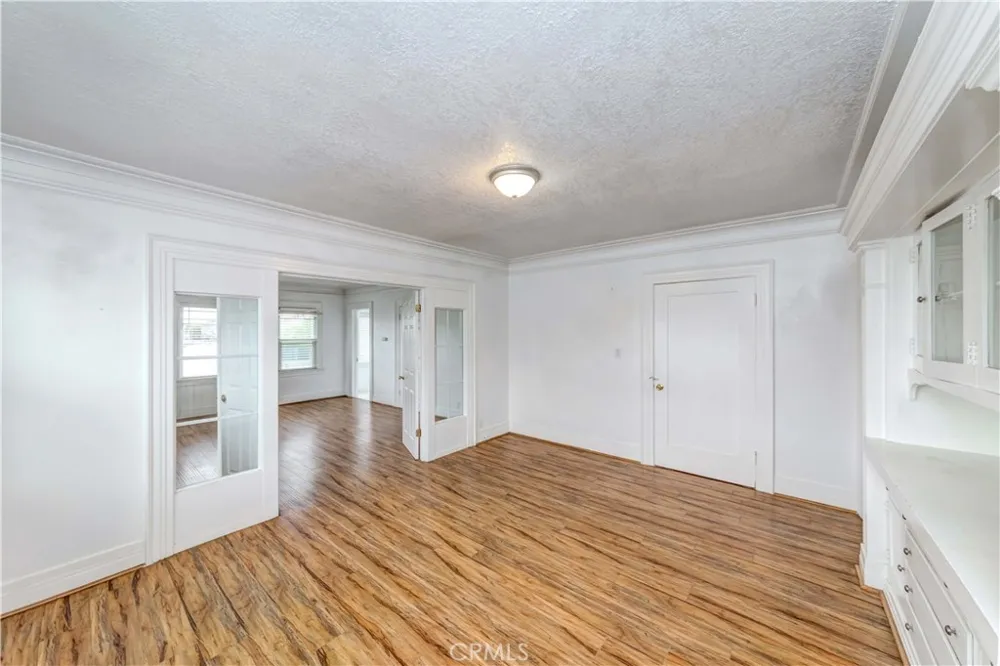 1308 S Van Ness Avenue Los Angeles, CA 90019