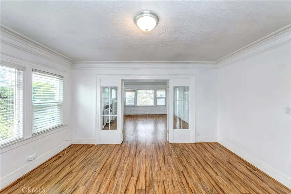 1308 S Van Ness Avenue Los Angeles, CA 90019