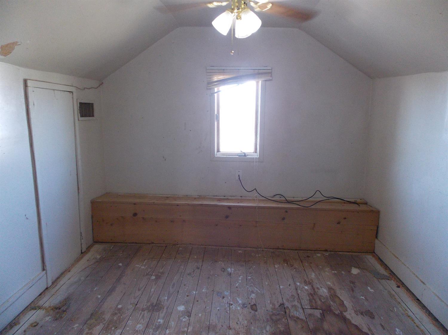 211 Ave F Abernathy, TX 79311