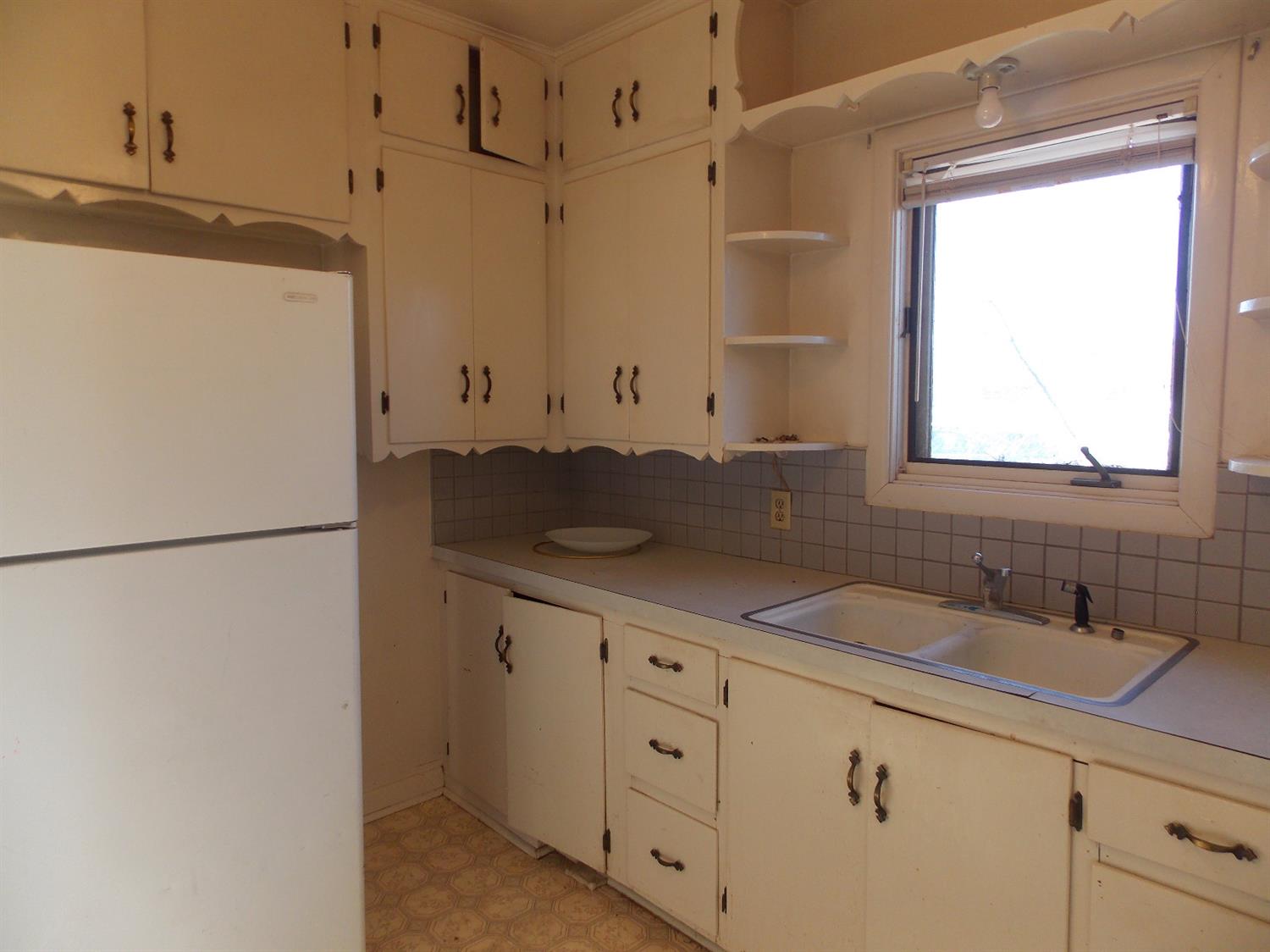 211 Ave F Abernathy, TX 79311