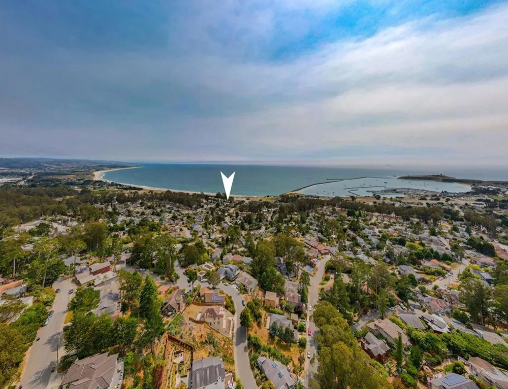 570 Avenue Alhambra Other, CA 94018