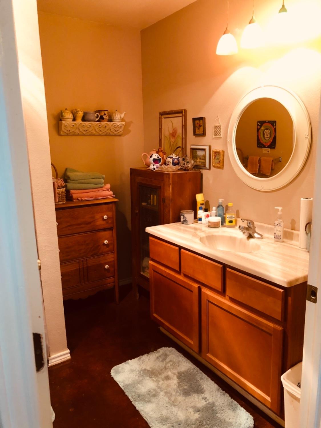 2425 Farm Road 2458