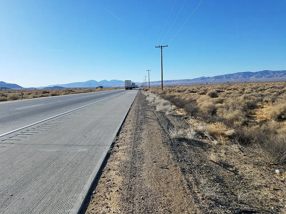 100 On Highway 58 Mojave, CA 93501