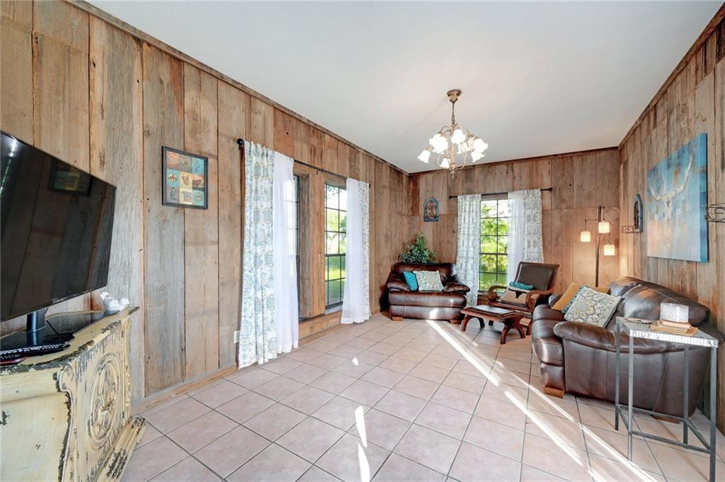 1280 Union Wine Road New Braunfels, TX 78130