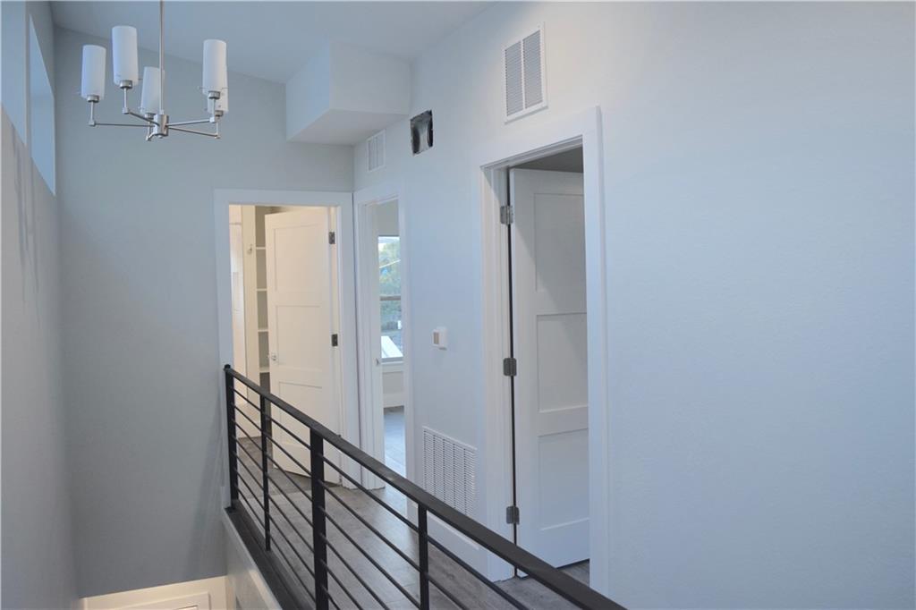 609 Elmwood Pl #B Austin, Texas 78705