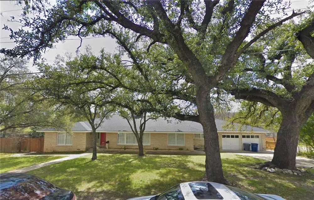 915 Duncan Ln Austin, Texas 78705
