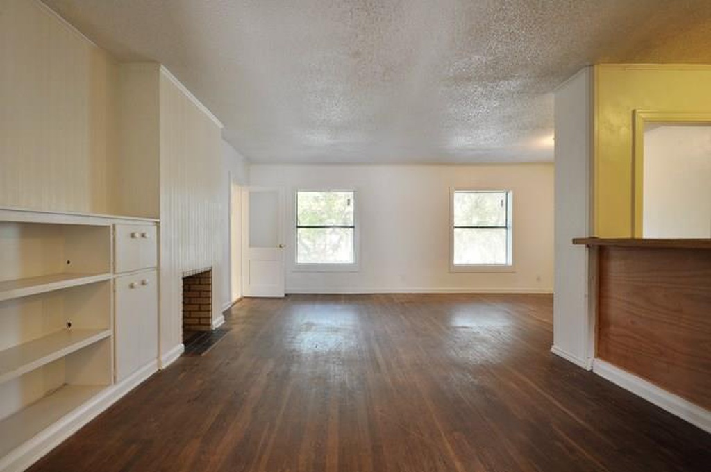 911 Duncan Ln Austin, Texas 78705