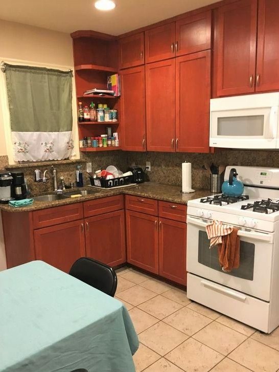 824 E 30th St, Austin, TX 78705 Austin, Texas