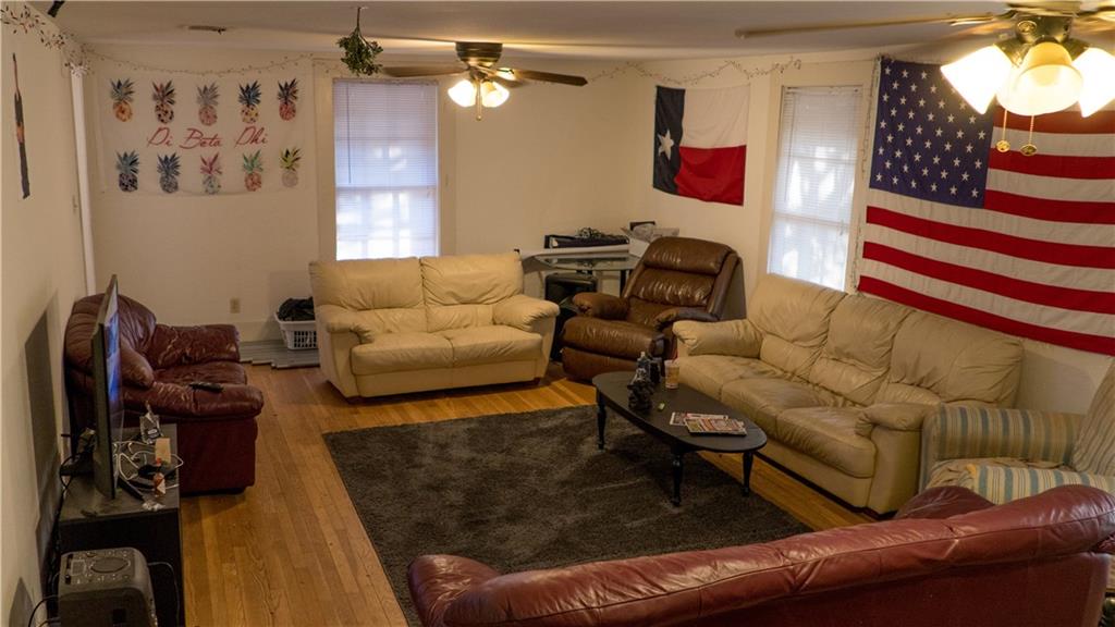 2811 Salado Austin, Texas 78705
