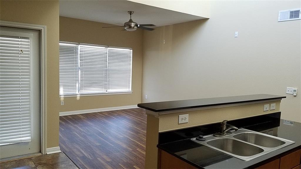 2502 Leon St #512 Austin, Texas 78705