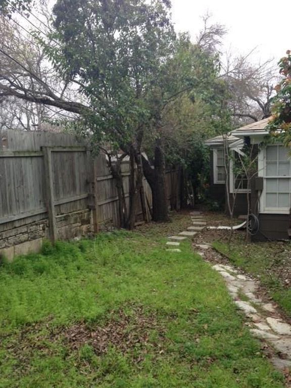 2915 Hampton Rd, Austin, TX 78705 Austin, Texas