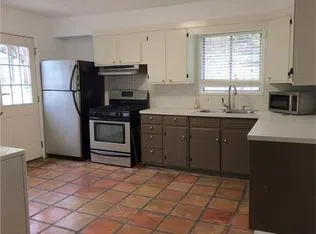2321 Newfield Ln Austin, Texas 78703