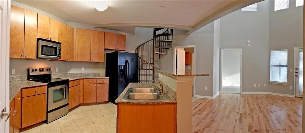 2502 Leon St #517 Austin, Texas 78705